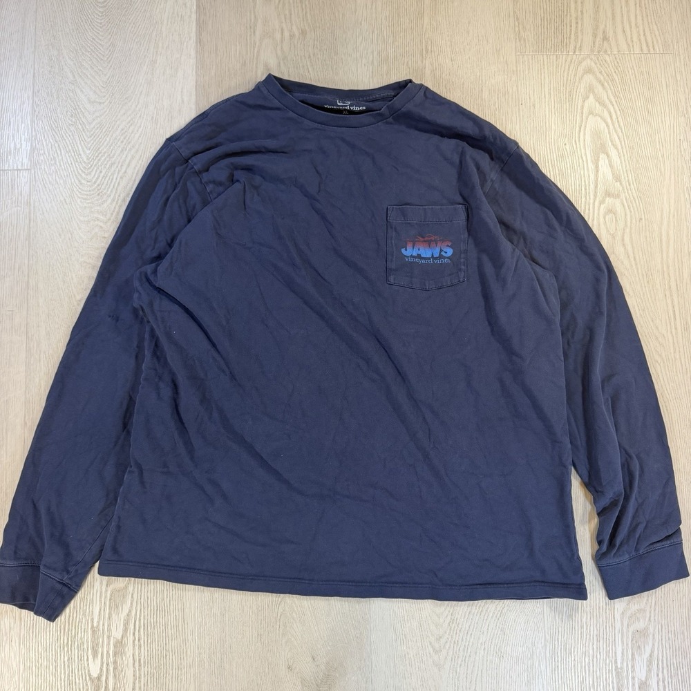 Vineyard Vines Jaws Long Sleeve Pocket Shirt Men's XL Graphic Tee Shark Movie